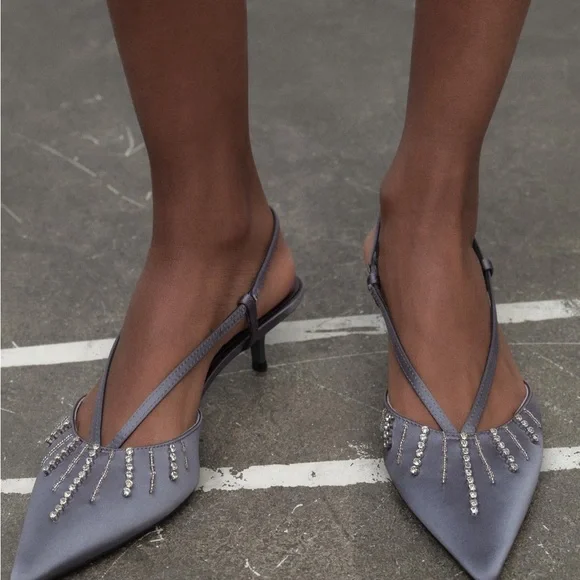 Sold ✨Host Pick✨ Zara RHINESTONE SLING BACK HEELS - Picture 4 of 15